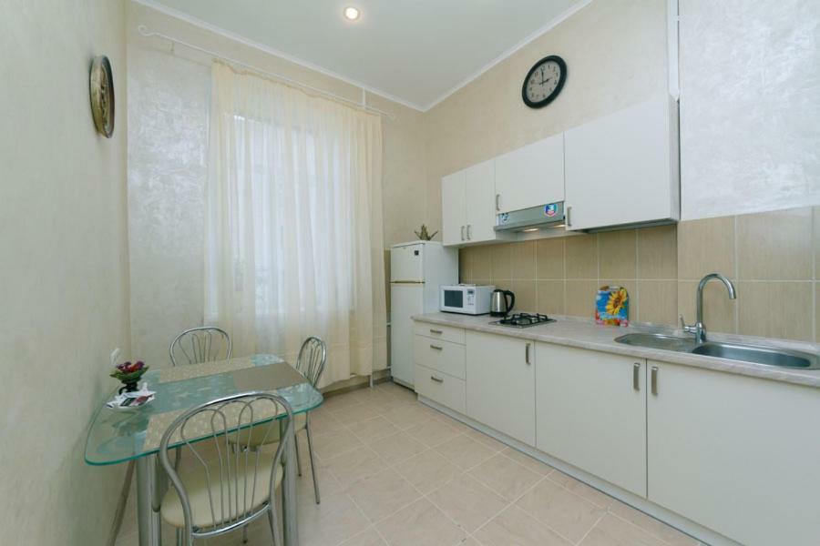 Apartment On Saksahanskoho Street كييف المظهر الخارجي الصورة